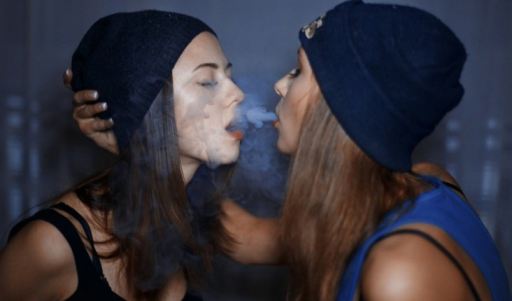 Smoke Smoke Passion Girls