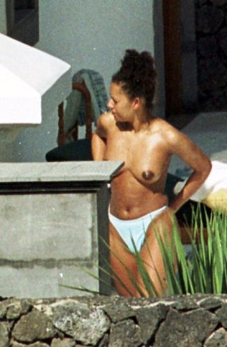 Spice Girl Melanie Brown Upskirt