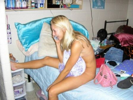 Sweet Young Teen Non Nude Model