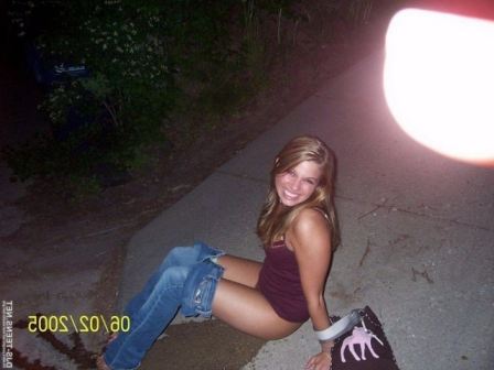Teen Girl Caught Pissing
