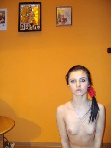 Tiny Amateur Girls Home