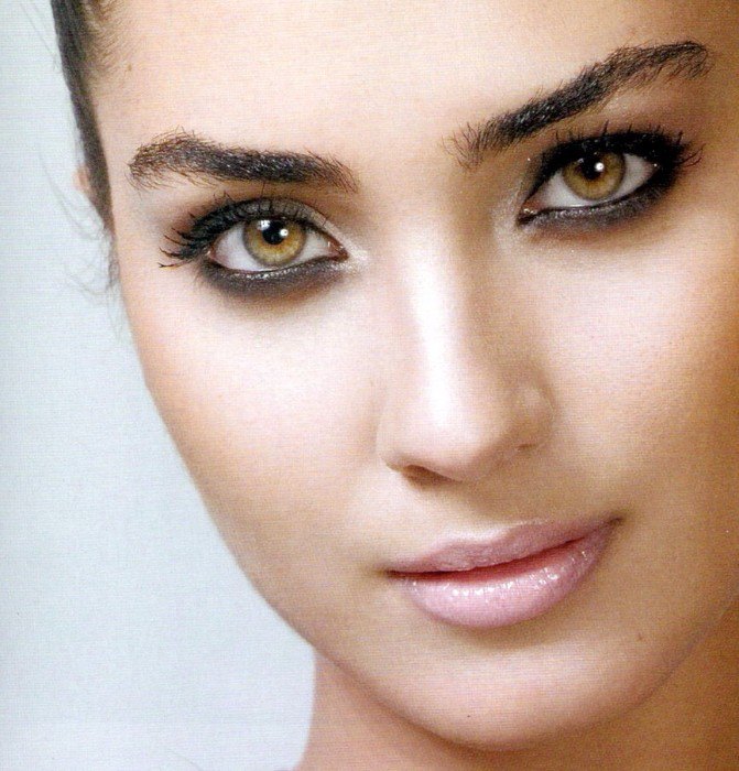 Tuba Buyukustun