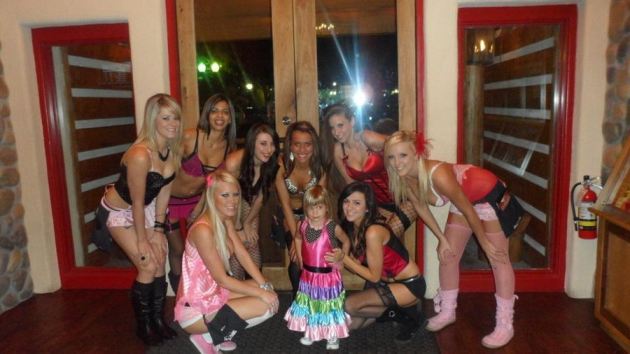 Twin Peaks Girls Houston