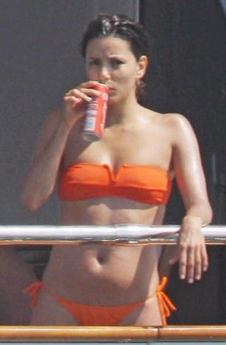 Upskirt Eva Longoria Bikini