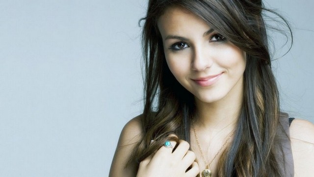 Victoria Justice Hair