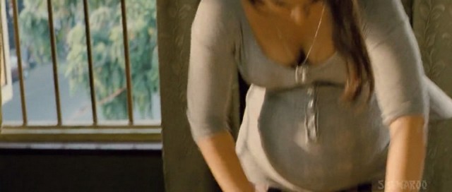 Vidya Balan Show Boobs