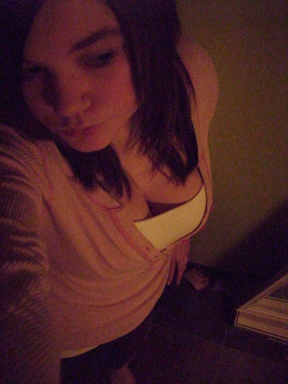 Young Busty Teen Galleries