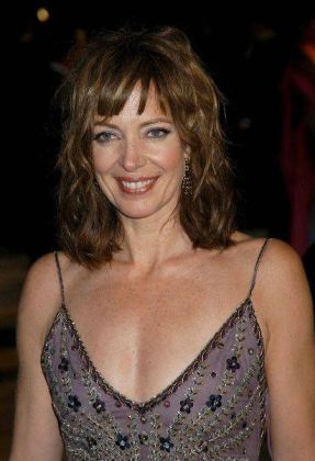 Allison Janney Nude Fakes
