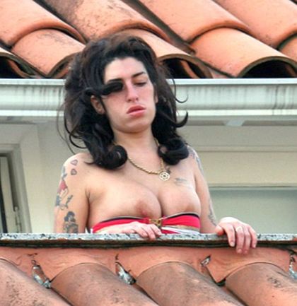 Amy Winehouse Nip Slip