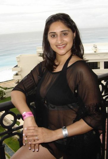 Andhra Aunty Honeymoon