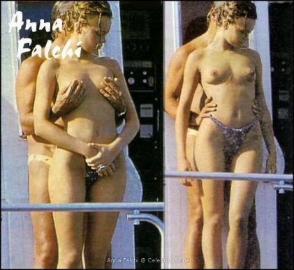 Anna Falchi Nude