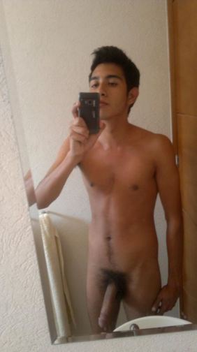 Asian Male Nude Selfies