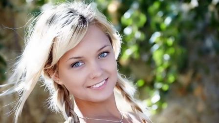 Beautiful Blue Eyed Girl
