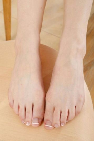 Cadence Carter Feet
