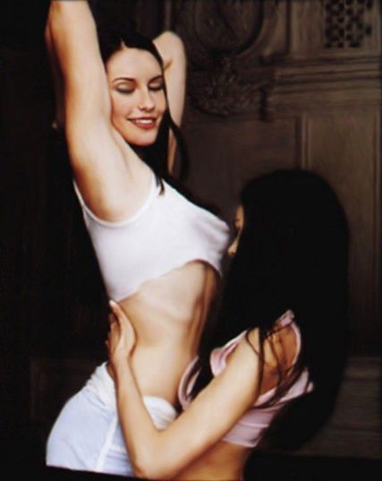 Chyler Leigh Mia Kirshner