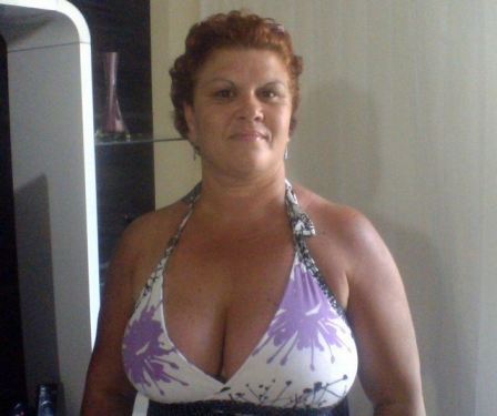 Fat Mature Saggy Cleavage