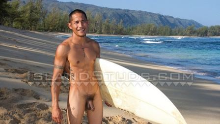 Hawaiian Men Naked On Beach