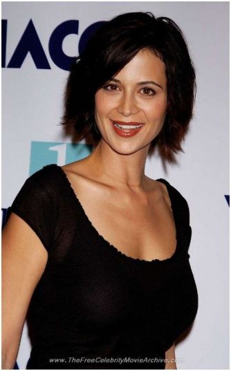 Catherine Bell Posing Nude