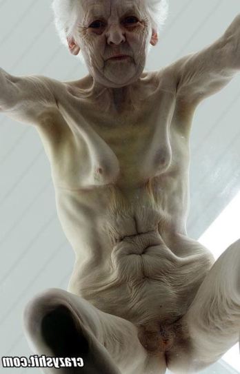 Grannies Nude Zombie