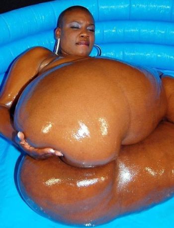 Big Ass Black Mom Porn