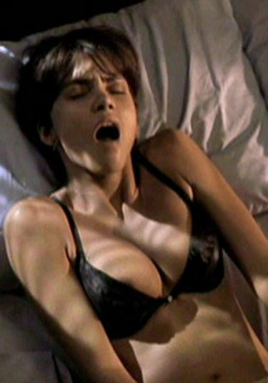 Halle Berry Tits