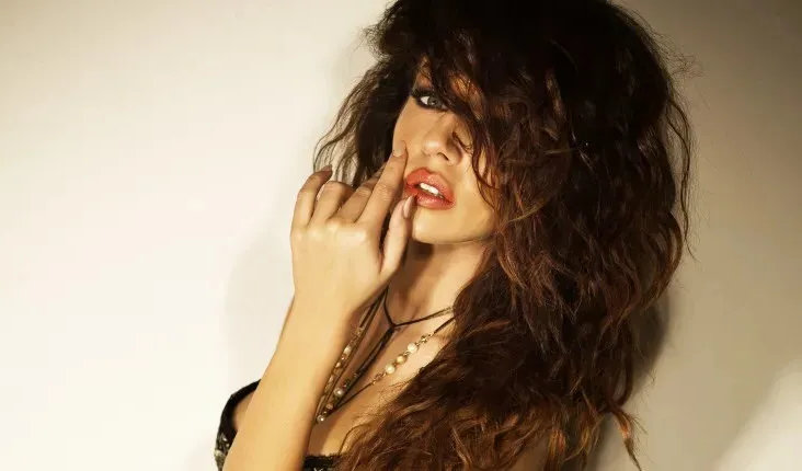 eyes lips eyes hair hair hand decoration model