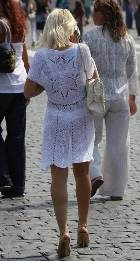 hillary clinton oops upskirt